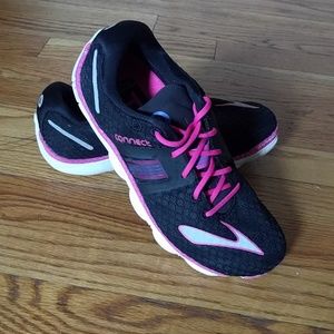 Brooks pure connect shoes